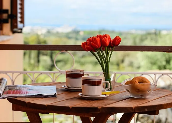 度假居 Traditional Sophia's Family House Kastellanoi (Parelioi, Corfu)