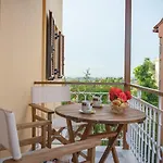 Traditional Sophia's Family House * Kastellanoi (Parelioi, Corfu)